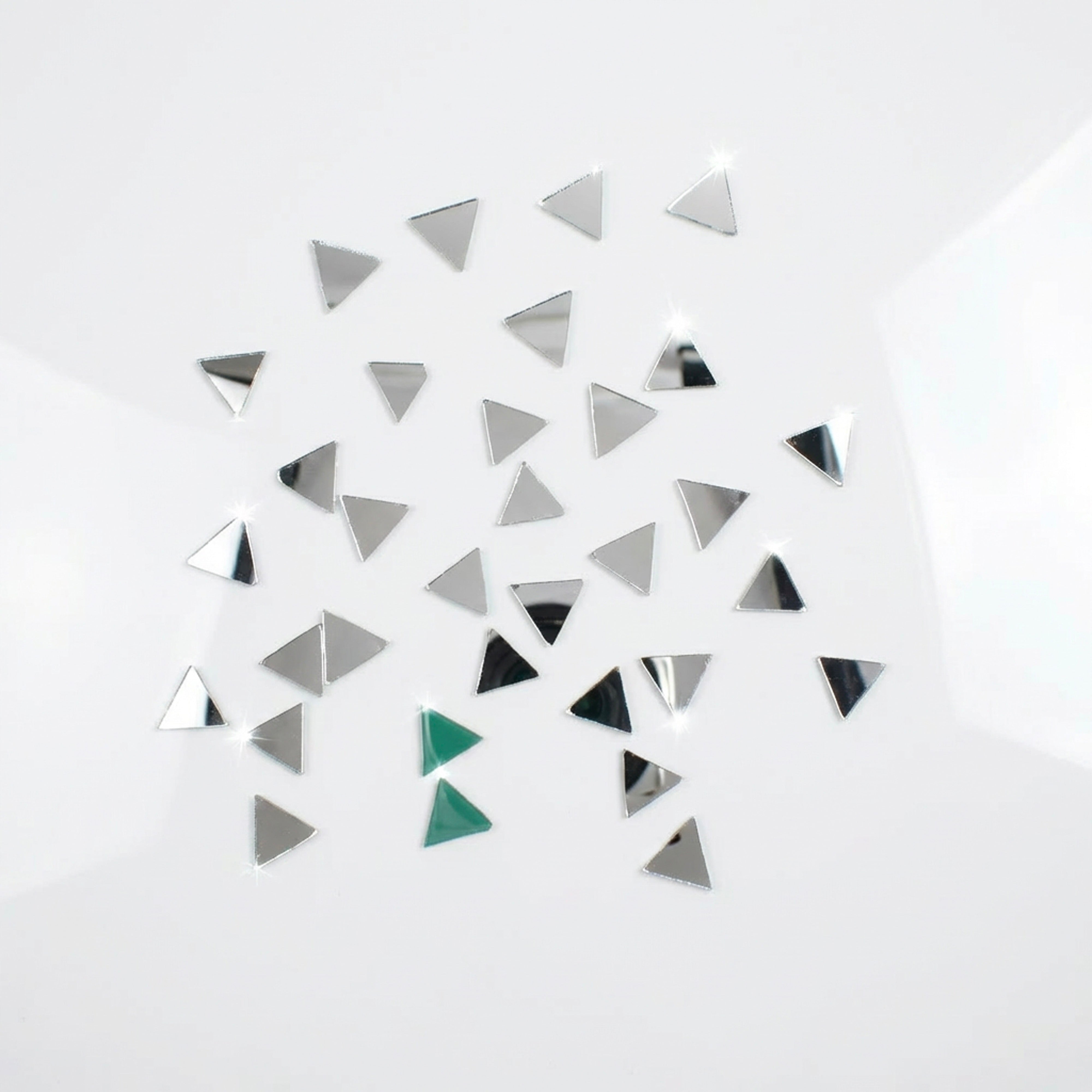 Cut Mirror Triangular 10Mm 1kg