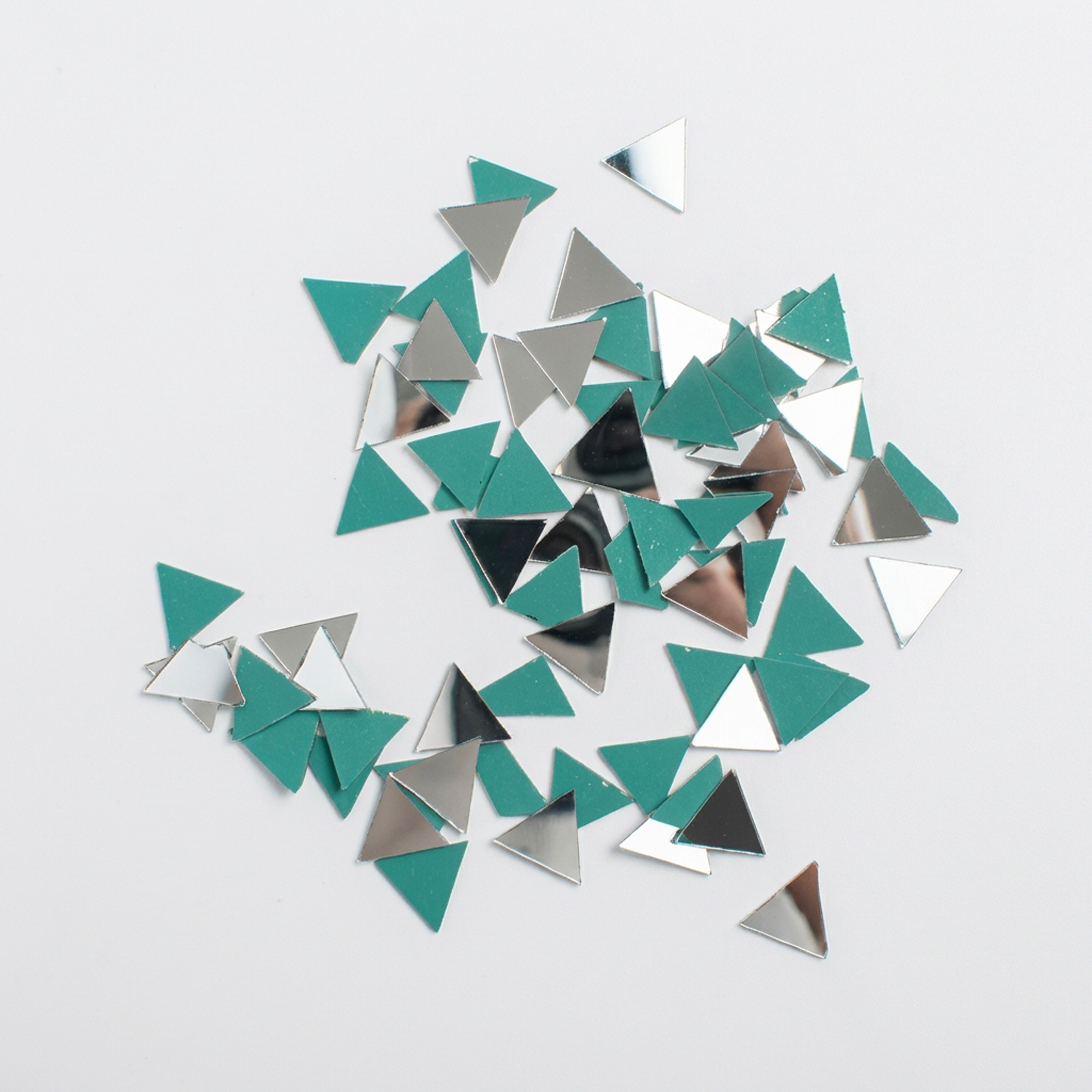 Cut Mirror Triangular 16Mm 1kg