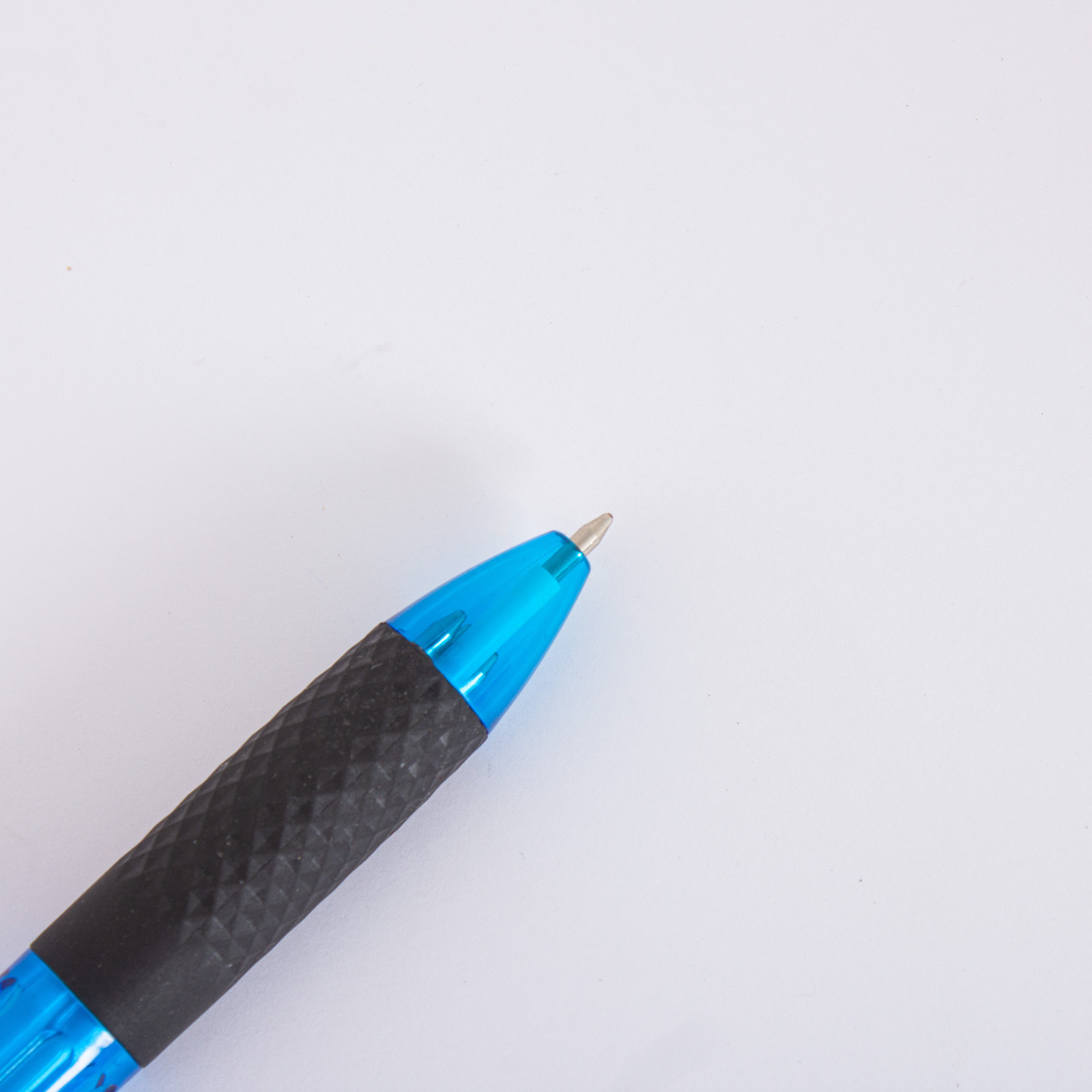 4 in 1 Multicolour Retractable Ballpoint Pen 0.7mm Tip 1pc