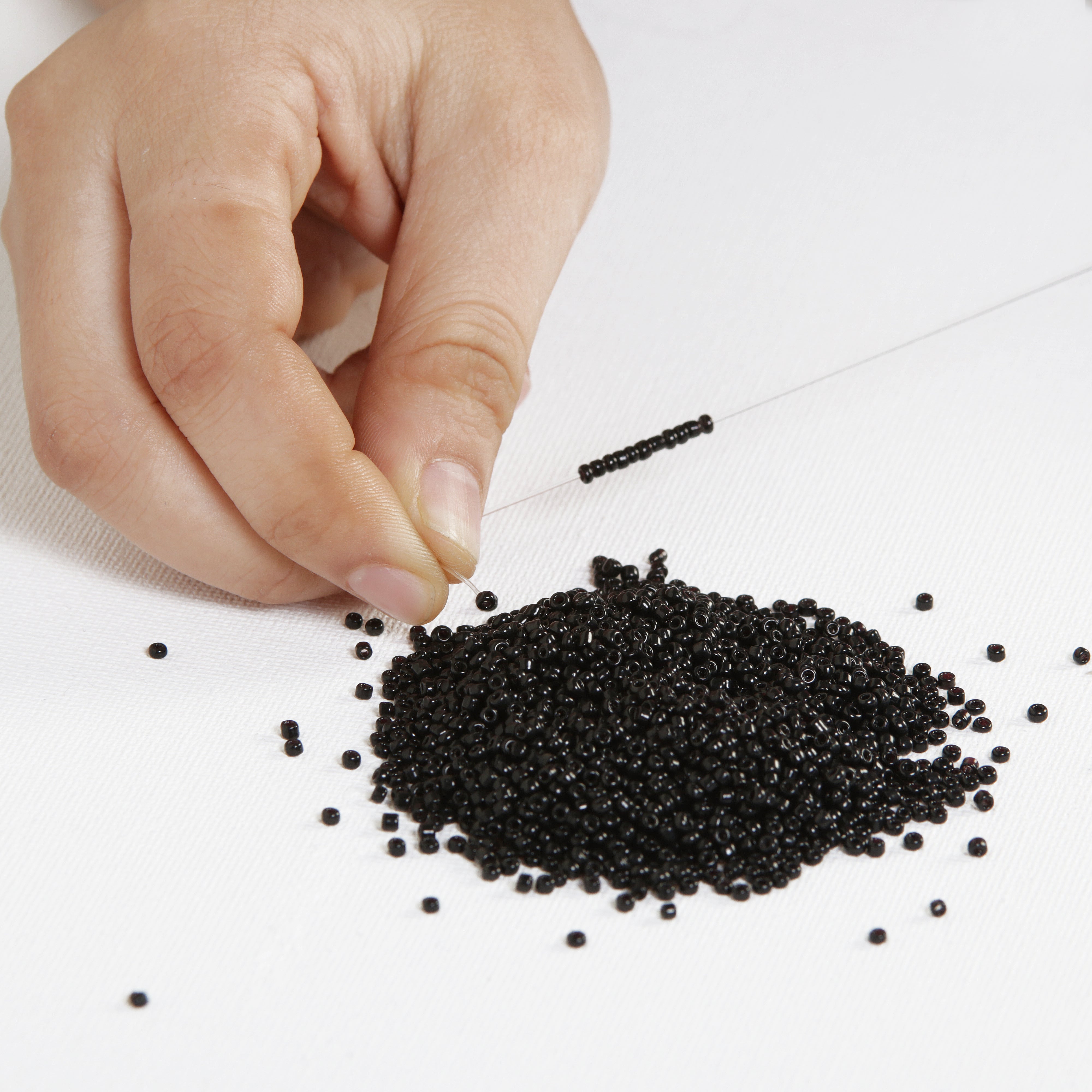 Seed Beads Grey 3Mm 30Gm